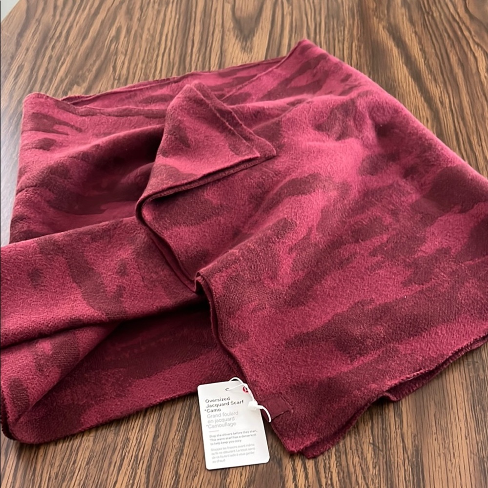 lululemon athletica Maroon Patterned Scarf